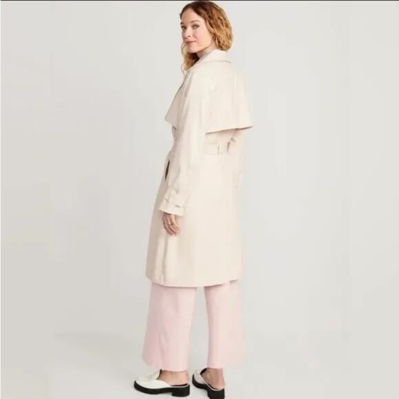 Old Navy Cozy l Double-Breasted Tie-Belt Trench - Picture 2 of 12